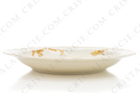 Six assiettes creuses en porcelaine de Limoges de la maison Bernardaud modèle Reine Elisabeth orné d oiseaux de paradis et de branchages or photo-3