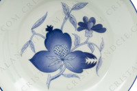 Série de six assiettes creuses en porcelaine de Limoges de la maison Haviland et Parlon modèle Shangaï bleu orient orné de fleurs en camaïeu de bleus photo-5