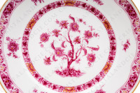Série de six assiettes à dessert en porcelaine de Limoges de la maison Haviland modèle Arbre pourpre forme Lutèce orné d un arbre fleuri pourpre et jaune en son centre, de frises végétales et d un liseré or photo-5