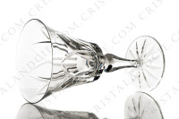 Série de six verres à eau n°2 en cristal de Saint-Louis modèle Camargue présentant un important décor taillé photo-3