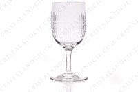 Série de six verres à Porto n°5 en cristal de Baccarat modèle Nancy présentant un important décor taillé photo-2