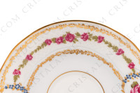 Coffee cup in Limoges china by Bernardaud pattern Roses de Limoges decorated with friezes of pink roses, with roses in medallion and gold friezes photo-9