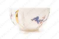 Breakfast set in Limoges china by Bernardaud pattern Condé decorated with polychromes birds of paradise and flowers photo-6