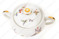 Breakfast set in Limoges china by Bernardaud pattern Condé decorated with polychromes birds of paradise and flowers photo-17