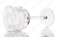 Verre à eau n°2 en cristal de Saint-Louis modèle Meurice gravure au pantographe numéro 108, présentant des guirlandes de fleurs surmontées de nœuds photo-2
