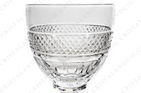 Verre à eau n°2 en cristal de Saint-Louis modèle Trianon dont la paraison est ornée de facettes surmontées d une frise de pointes de diamant, jambe à pans coupés muni d une bague à mi-hauteur photo-3