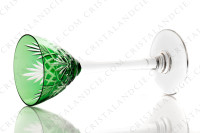 Verre à liqueur en cristal double couches vert de Saint-Louis modèle 701 présentant un décor taillé photo-2
