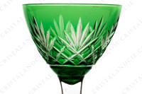 Verre à liqueur en cristal double couches vert de Saint-Louis modèle 701 présentant un décor taillé photo-3
